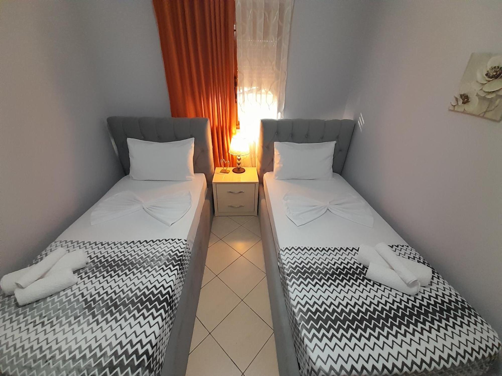 Apartament George 1 Gjirokastra Zewnętrze zdjęcie
