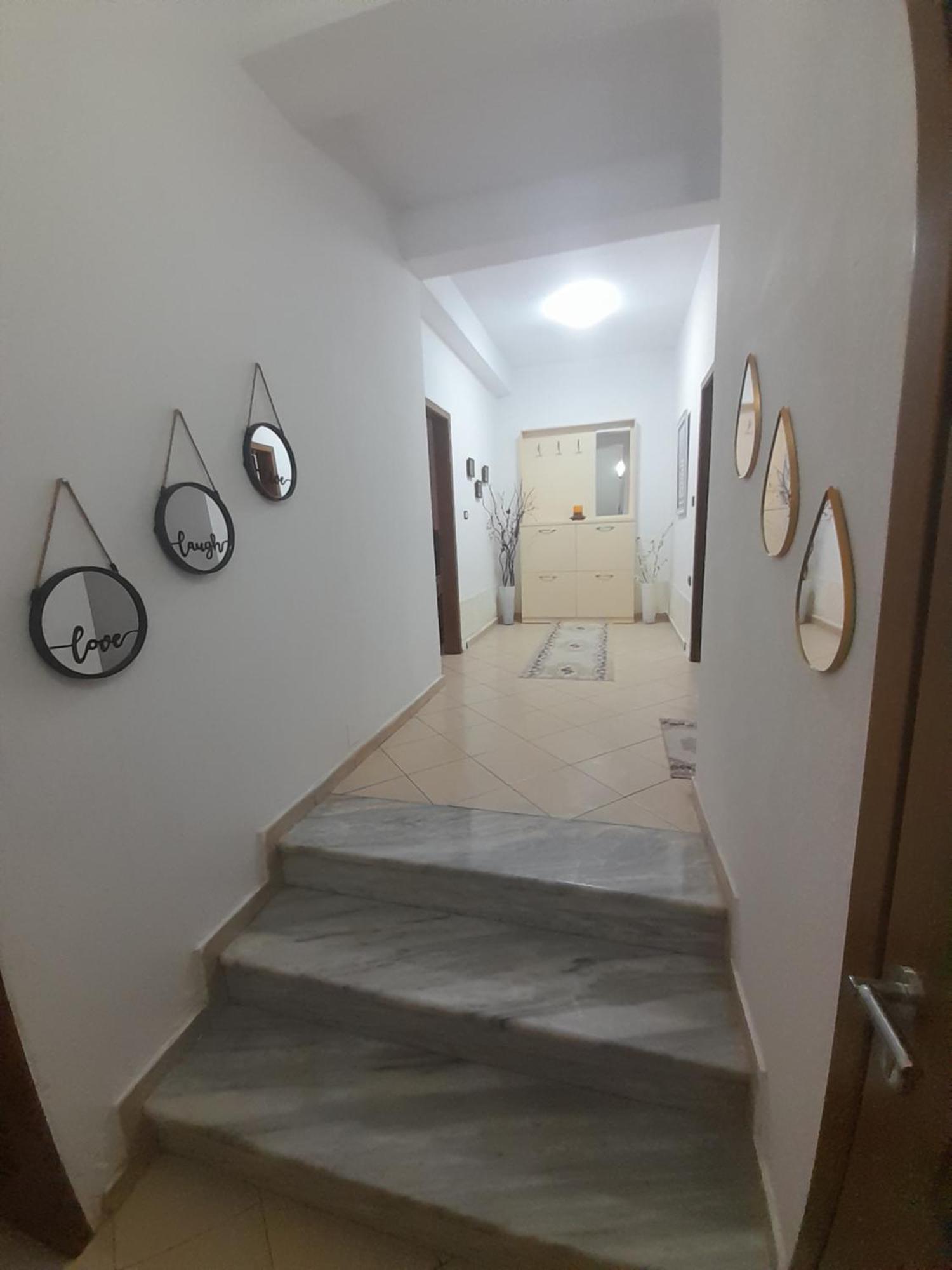 Apartament George 1 Gjirokastra Zewnętrze zdjęcie