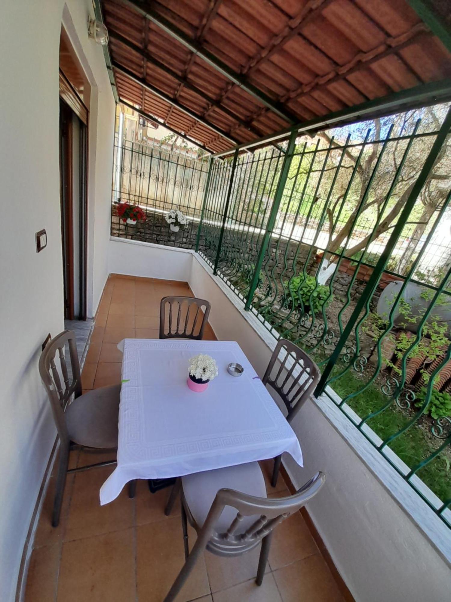 Apartament George 1 Gjirokastra Pokój zdjęcie