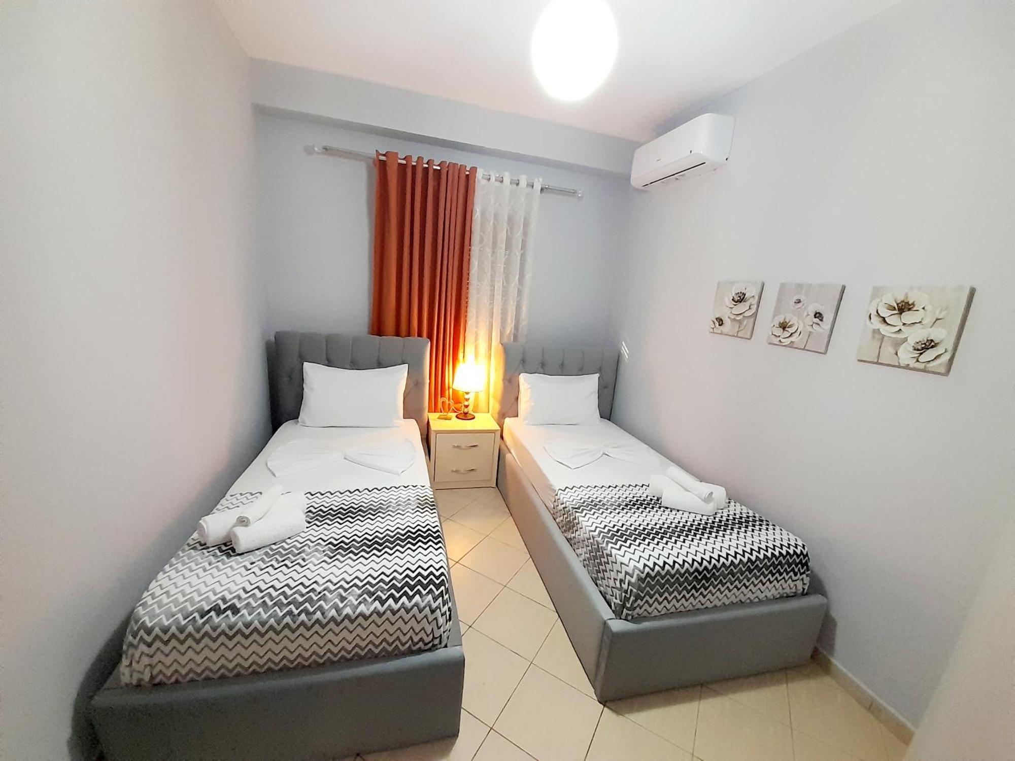 Apartament George 1 Gjirokastra Zewnętrze zdjęcie
